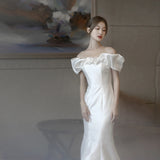 Korean One-Word Shoulder Wedding Dress 2026 New Bridal Temperament Waist Fish Tail Showing Thin And Stew Welcome To Go Out Light Yarn Autumn HZ0517