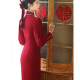 New Chinese Vintage Dress Bride Long Sleeve National Style Bride Red Wedding Long Banquet Dress HZ0517