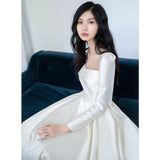 Simplicity Light Wedding Dress 2026 New Korean Version Of Simple Thin Hepburn Style Long-Sleeved Bride Small Art Exam Dress Dress Dress HZ0517