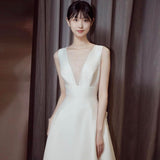 French Retro Fasciless Light Wedding Dress Wedding Maids V-Neck Hauling Heavy Industry Light Luxury White Show Back Evening Dress HZ0517