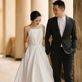 French-Style Densant Simple Light Wedding Dress Shoots Out Of The Yarn Crane To Lead The Small White Dress Retro Photo Photo HZ0517