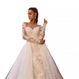 White Breasted Wedding Dress Lace Big Tail 2026 New Fashion Temperament Temperament Dignified Lady Atmospheric Wedding Dress HZ0517