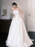 French Denance Braping Light Wedding Dress Bride Simple High-End Sensense Tie White Small Tail Welcome Dress HZ0517