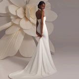 White Light Wedding Dress Small Tail Bride Engagement Evening Dress Breasts French Dress Temperament Elegant HZ0517