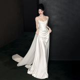 Simplicity Of The Wedding Dress Bride French Simple Welcome Go Out White Brated And Tailed Dress HZ0517