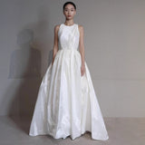 Korean Sleeveless Fairy White Travel Shot Small Tailed 2025 New Banquet Evening Dress Dress HZ0517