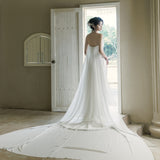 French Light Wedding Dress 2026 New Braping Niche Light Acetate Fascination Removable Engagement Welcome Yarn HZ0517