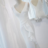 White Dingy Evening Dress Female 2026 New Light Luxury Small Temperament Fishtail Light Wedding Dress Dress Dress Vocal Art Test HZ0517