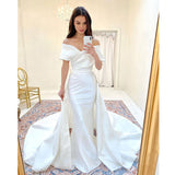 French-Style Stirling Light Wedding Dress 2026 New Word Shoulder-Tailed Temperament Simple Hepburn Style Main Wedding Dress HZ0517