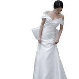 One-Word Shoulder-To-Shoulder Wedding Dress 2026 Spring New Bridal License Small Dress Fishtail Den?Ry Fashion Outdoor Yarn HZ0517