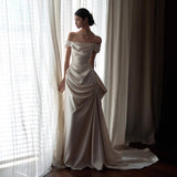 One-Word Shoulder-Sense Sabled Face Light Wedding Dress French White Fading High-End Feel Tailing Dress Temperament Welcome Engagement Yarn HZ0517