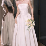 French Brated Light Wedding Dress Bride Simple Vertewn Small Man Engagement Certificate White Dress Skirt Temperament Yarn HZ0517