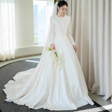 Long-Sleeved And Tailed Bride's Main Wedding Dress New High-End Sense Of Simple Temperament Light Luxury Dress Wedding Dress Dress HZ0517