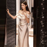 French Word Shoulder Light Wedding Dress 2026 New Bridal Temperament Simple Vertine Face To Go Out To Greet The Dress Woman HZ0517