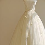 French Slings Light Wedding Dress Small Bridal Certificate Registration Daily Travel Temperament Simple Engagement Dress Spring HZ0517