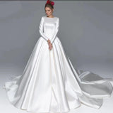 The Main Wedding Dress 2026 Spring New French Court Style Temperament Bride Simple Long-Sleeved Wedding Dress HZ0517