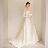 French-Style Linden Light Wedding Dress Bride Simple Breast-Wearing Temperament Waist Fish Tail Go Out Yarn Tail White Dress HZ0517