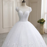 2026 New Long Tailed Long Tail Wedding Dress Bareback Simple Medium-Long Mid-Rise Lace Lace Dream White Wedding Dress HZ0517