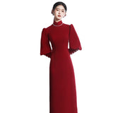 New Chinese Vintage Dress Bride Long Sleeve National Style Bride Red Wedding Long Banquet Dress HZ0517