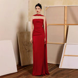 Red Toaster Hanging Neck High-End Feeld With The Frontal Fecrowomanry Femininity High-End Niche Banquet Engagement Dress Dress HZ0517