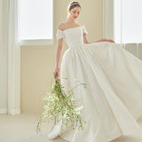 Temperament Light Wedding Dress Vintage Square Collar Simple Engagement Dress Travel Dress Dress Small Brides Go Out Of The Yarn HZ0517