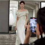 One-Word Shoulder French Light Wedding Dress 2026 New Bride Simple Fastern Go Out Yarn Super Fairy Temperament Fishtail Dress Skirt HZ0517