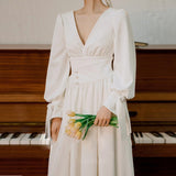 French Light Wedding Dress 2026 New Bridal Simple Dingy Travel Temperament Thin Out Of The Small Tail Dress HZ0517
