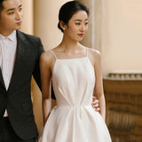 French-Style Densant Simple Light Wedding Dress Shoots Out Of The Yarn Crane To Lead The Small White Dress Retro Photo Photo HZ0517