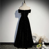 Velvet Evening Dress Women 2026 New Banquet High-End Temperament High-End Black Shoulder Long Dress HZ0517