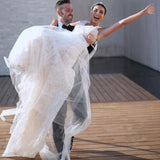 Sun Yizhen Wedding Dress 2026 Spring New Word-Word French Lace Super Fairy Travel Outdoor Light Wedding Dress HZ0517