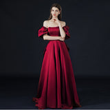 A Toasting Clothes Bride High Feeling Double-Faced With Double-Faced With A Red Luxury Engagement Back To The Door To The Evening Dress Dress HZ0517