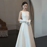 French Light Wedding Dress Bride Simple Temperament Vertiny Retro Welcome White Dress Dress Small Tail Yarn Dress HZ0517
