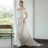 High-End Feeld With The Dingy Dress 2026 New Word-On-Faced White Simple Niche Temperament Welcome Yarn Dress HZ0517