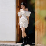 French Light Wedding Dress New Bridal Temperament Simple Door Yarn Small Short Word Shoulder-Collared White Dress HZ0517