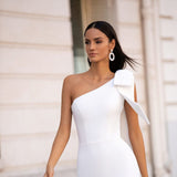 2026 New White Dress Fishtail Long Dress Temperament Shoulder-To-Shoulder Holiday Beach Annual Dress HZ0517