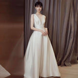 French Linden Light Wedding Dress 2026 New Bridal Simple Sen Style V-Neck Out Welcome Yarn White Bareback Dress HZ0517