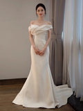 French Light Wedding Dress New Bride Simple Vertiny Face Shoulder Welcome Out Of The Yarn Temperament Fishtail Dress High Sense HZ0517